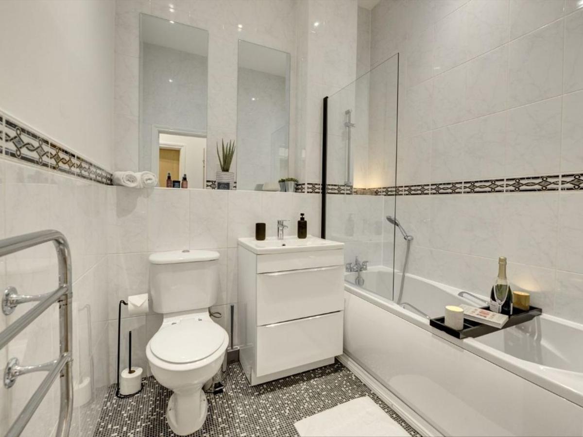 The Clement Apartment Stylish Two Bedroom Apartment Very Close To The Birmingham Arena Buitenkant foto