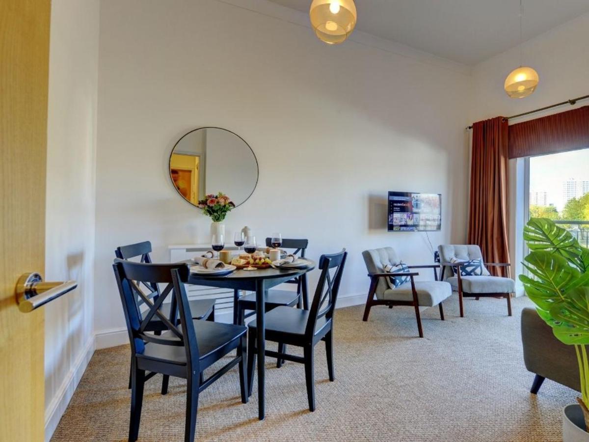 The Clement Apartment Stylish Two Bedroom Apartment Very Close To The Birmingham Arena Buitenkant foto